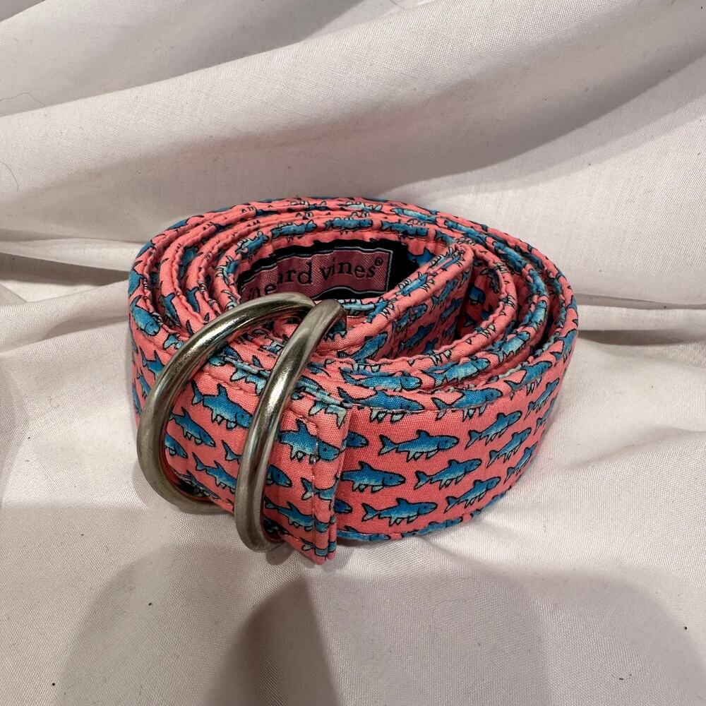 Vineyard Vines Mens Size Medium 32 33 34 D-Ring Pink Shark Belt Preppy Nautical